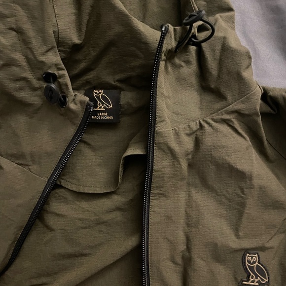 Octobers Very Own Windbreaker - Picture 2 of 2